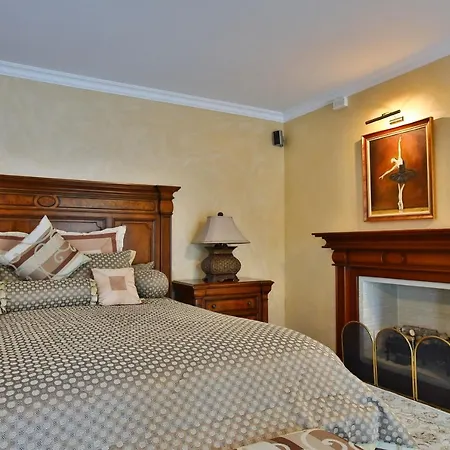 Villa & Luxury *